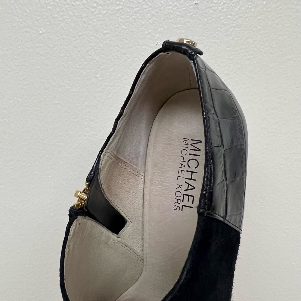 Michael Kors Sammy Black Ankle Boot - Picture 4 of 5